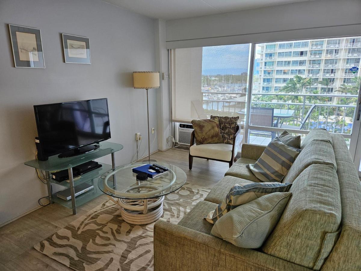 Ilikai Hotel Condo With Kitchen And Ocean View Honolulu Kültér fotó